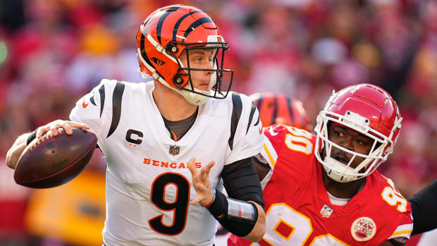 Joe Burrow stands in the pocket during the 2021 AFC championship game against the Chiefs.